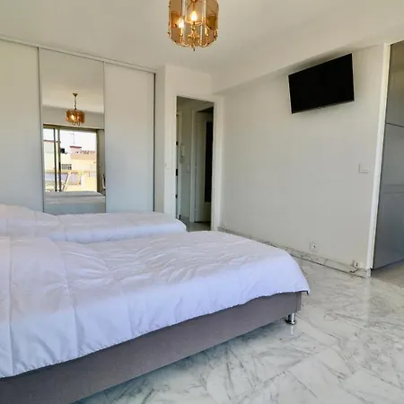 2 Bedroom & Palais Royal 2 Mins From Croisette And Carlton 칸느