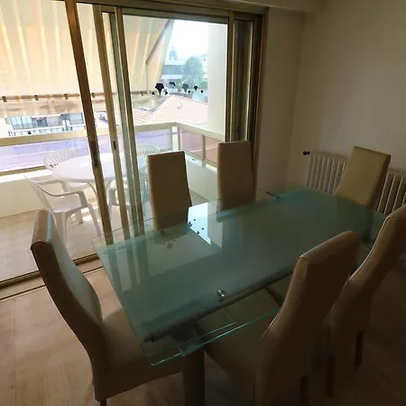 2 Bedroom & Palais Royal 2 Mins From Croisette And Carlton 칸느