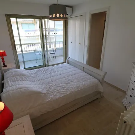 2 Bedroom & Palais Royal 2 Mins From Croisette And Carlton 아파트 칸느