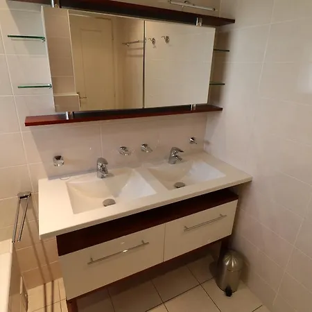 2 Bedroom & Palais Royal 2 Mins From Croisette And Carlton 아파트