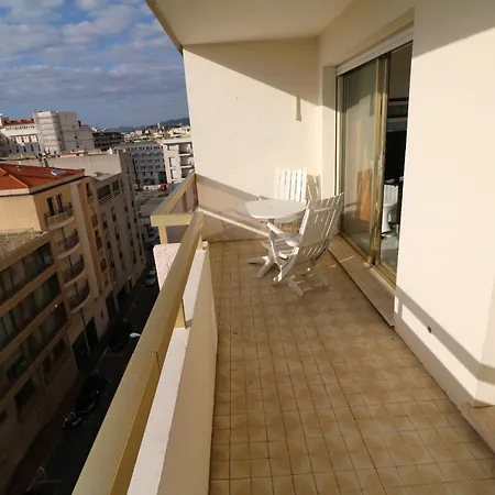 2 Bedroom & Palais Royal 2 Mins From Croisette And Carlton 칸느