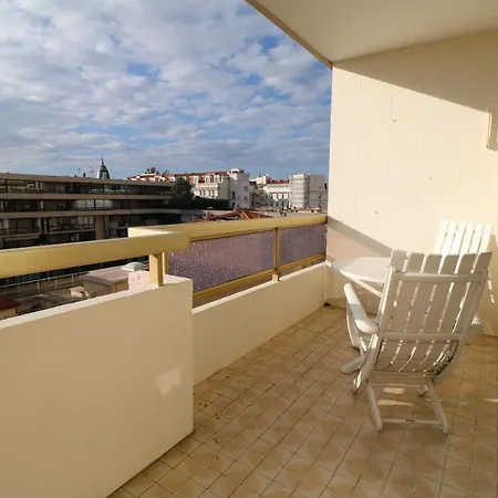 2 Bedroom & Palais Royal 2 Mins From Croisette And Carlton Apartment *